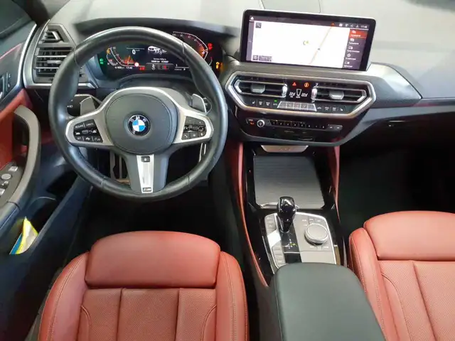 BMW X4 view 9