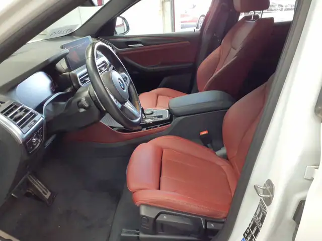 BMW X4 view 8