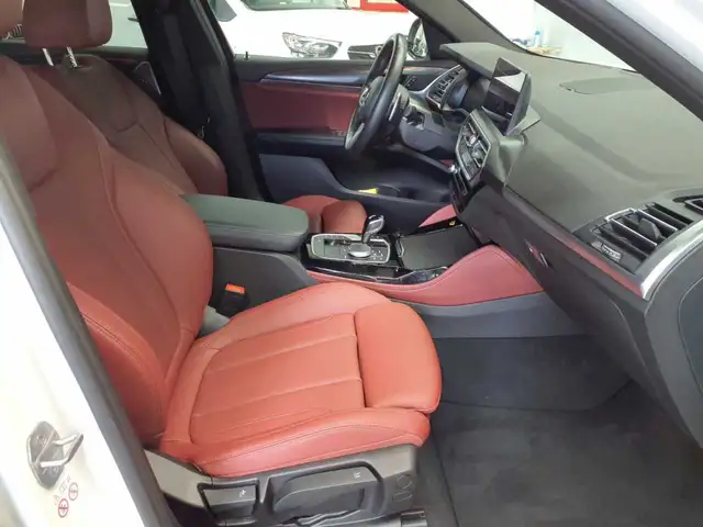 BMW X4 view 7