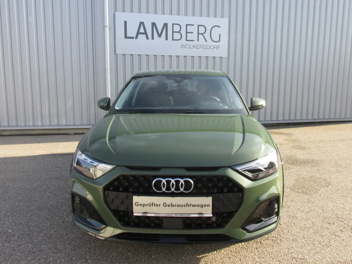 Audi A1 25 TFSI intense Grün - 2