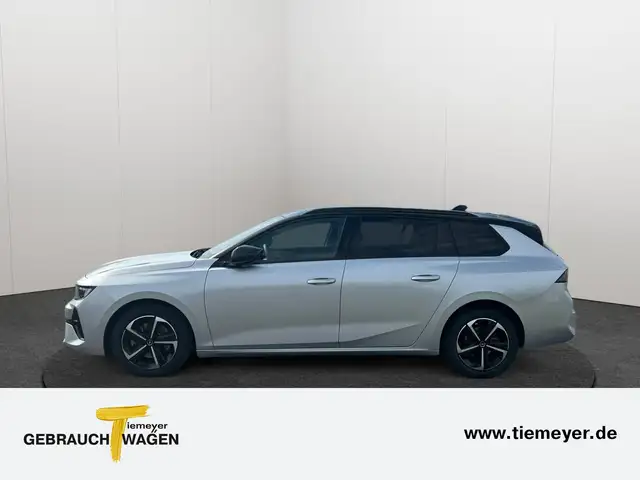 Opel Astra view 8
