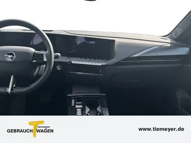 Opel Astra view 13