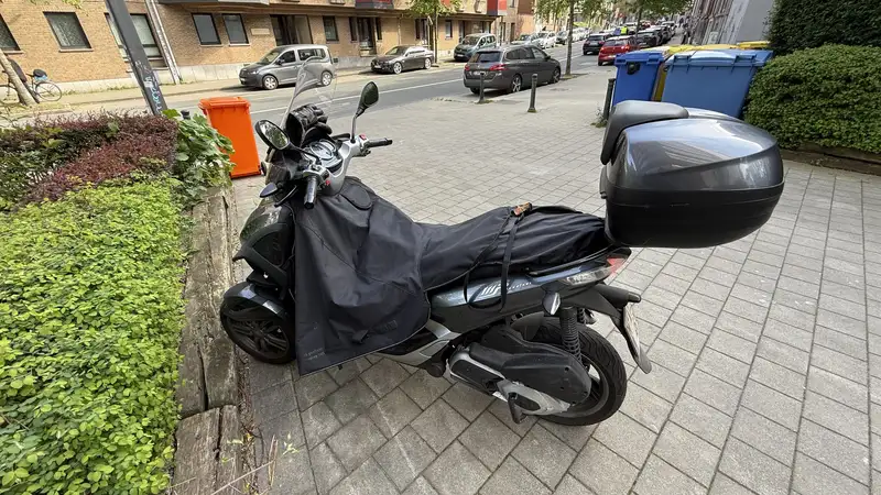 Piaggio MP3 300 - foto 4