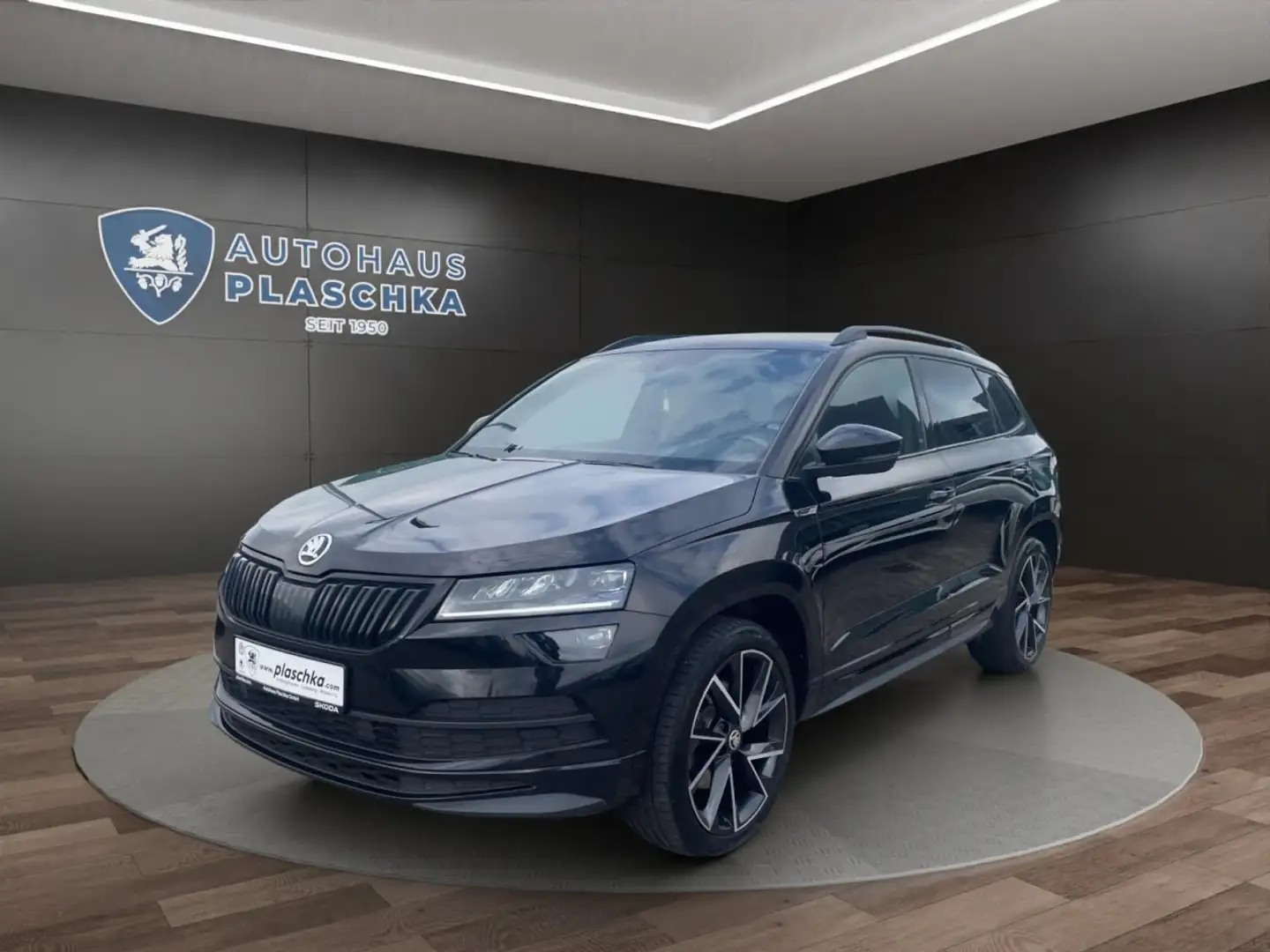 Skoda Karoq 2.0 TDI DSG Sportline 4x4 ACC*NAVI*AHK Klima Navi Schwarz - 1