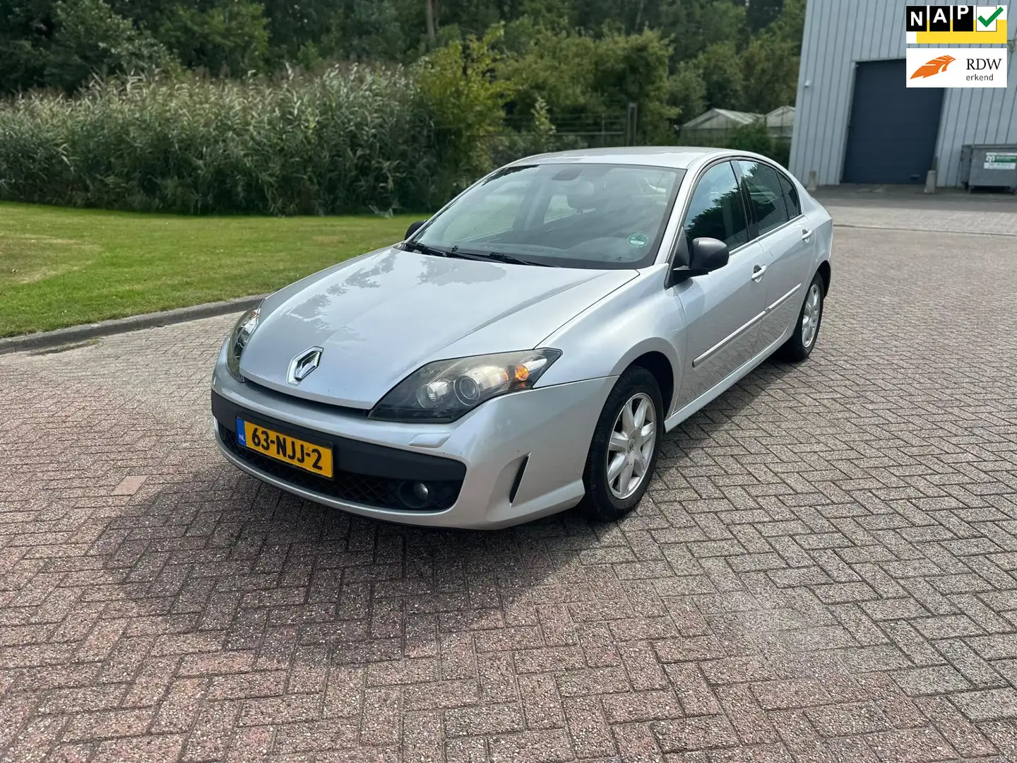 Renault Laguna 2.0 Dynamique/AIRCO/CRUISE/NAVI/PARKEERSENS ACHTER Šedá - 1