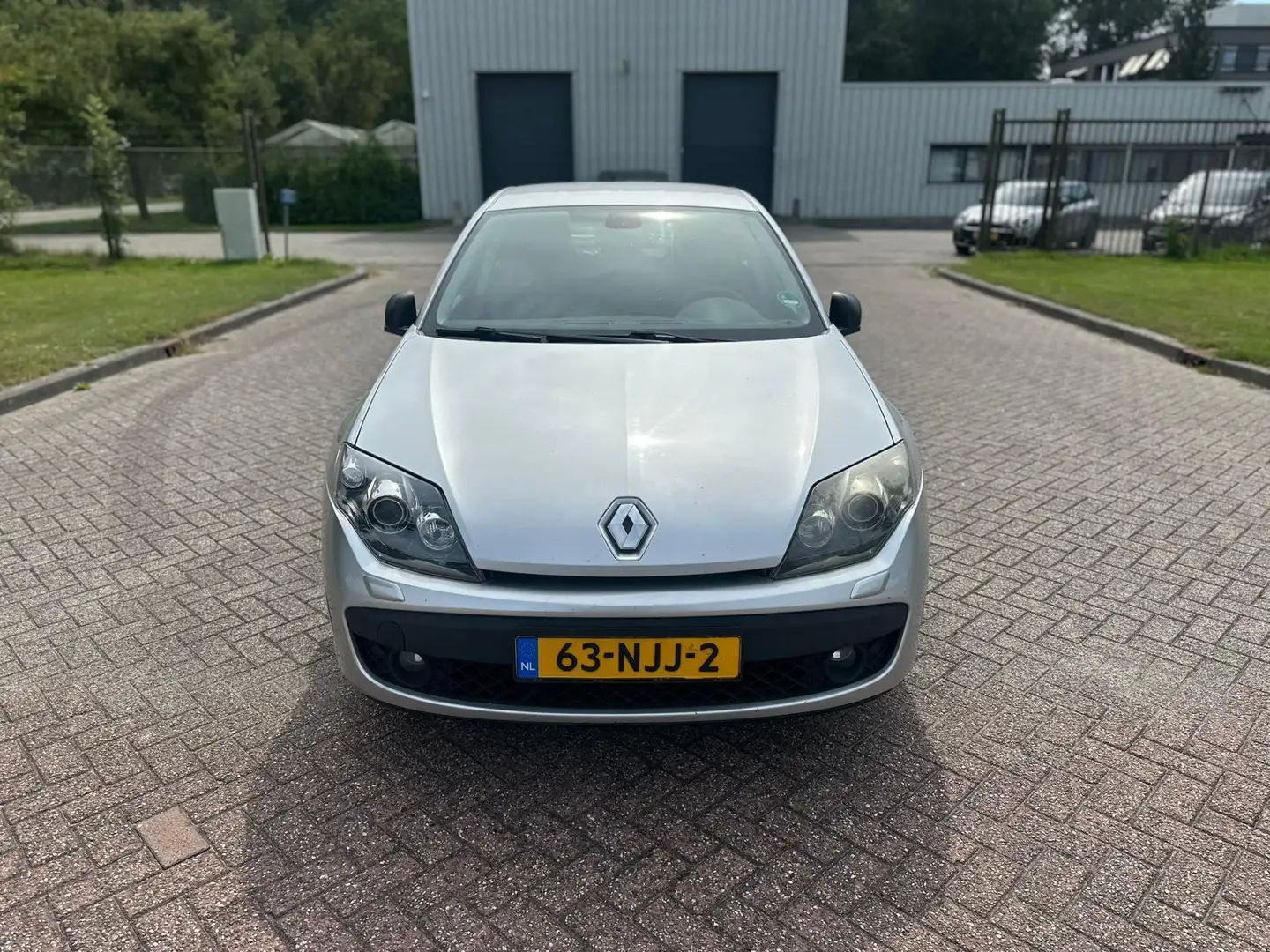Renault Laguna 2.0 Dynamique/AIRCO/CRUISE/NAVI/PARKEERSENS ACHTER Šedá - 2