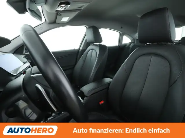 BMW 2 Series view 10