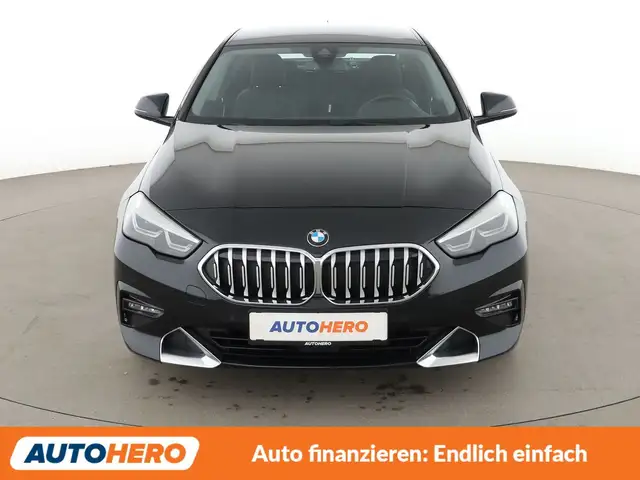BMW 2 Series view 9