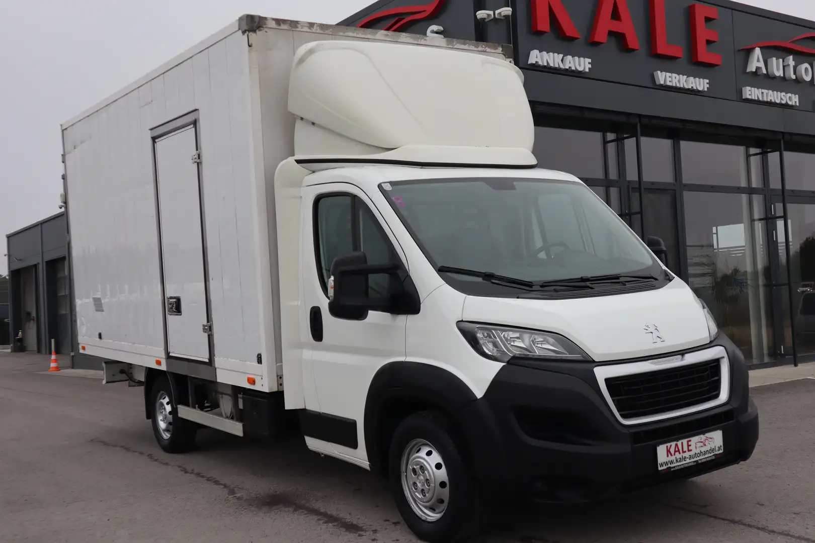 Peugeot Boxer Koffer 3500+ L4 2,0 BlueHDi *Netto 13.250€* Weiß - 2