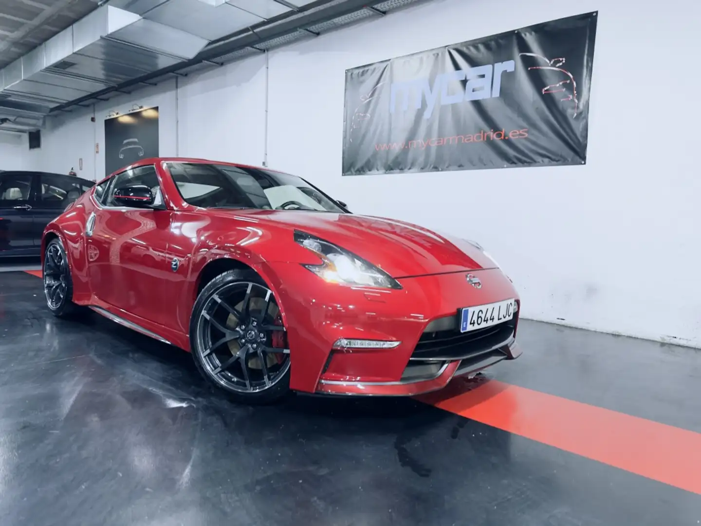 Nissan 370Z 3.7 NISMO Rood - 1