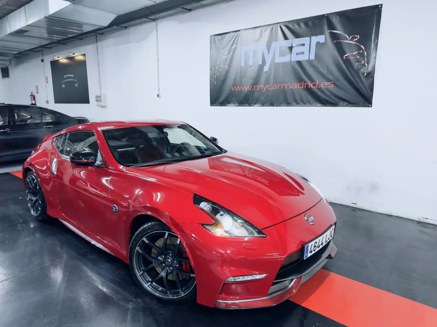 Nissan 370Z 3.7 NISMO Rood - 2