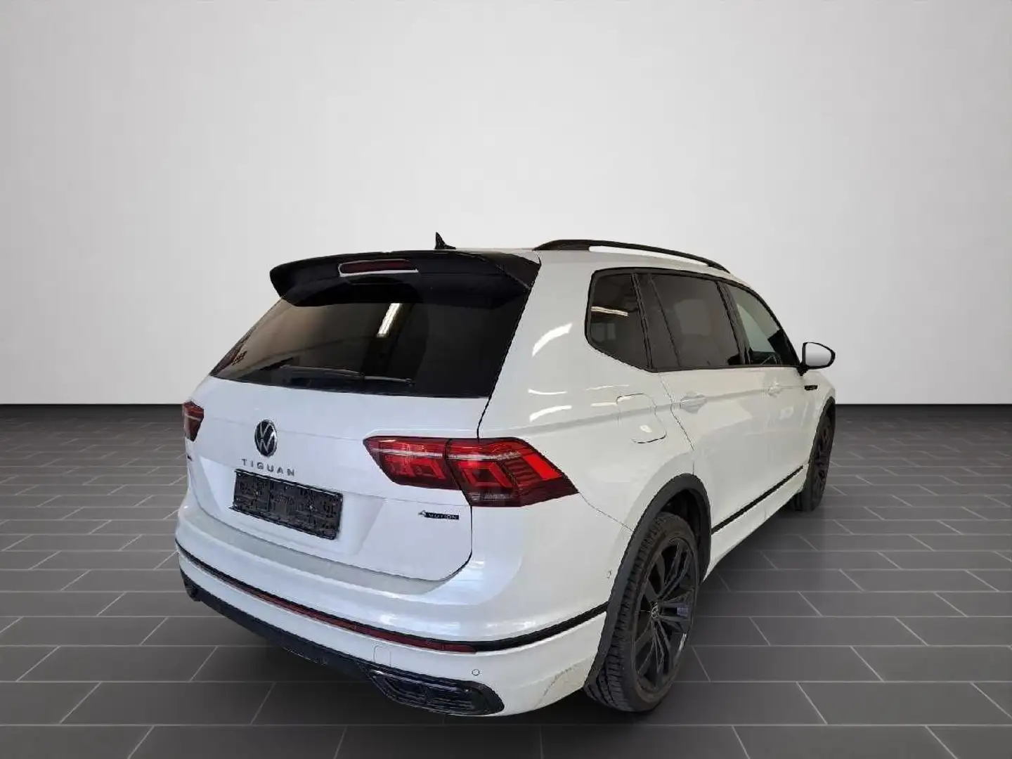 Volkswagen Tiguan Allspace 2.0 TDI DSG R-Line, 7Sitzer, Nav Weiß - 2