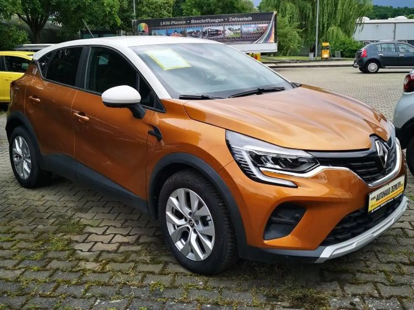 Renault Captur TCe 140 GPF ZEN Grau - 2