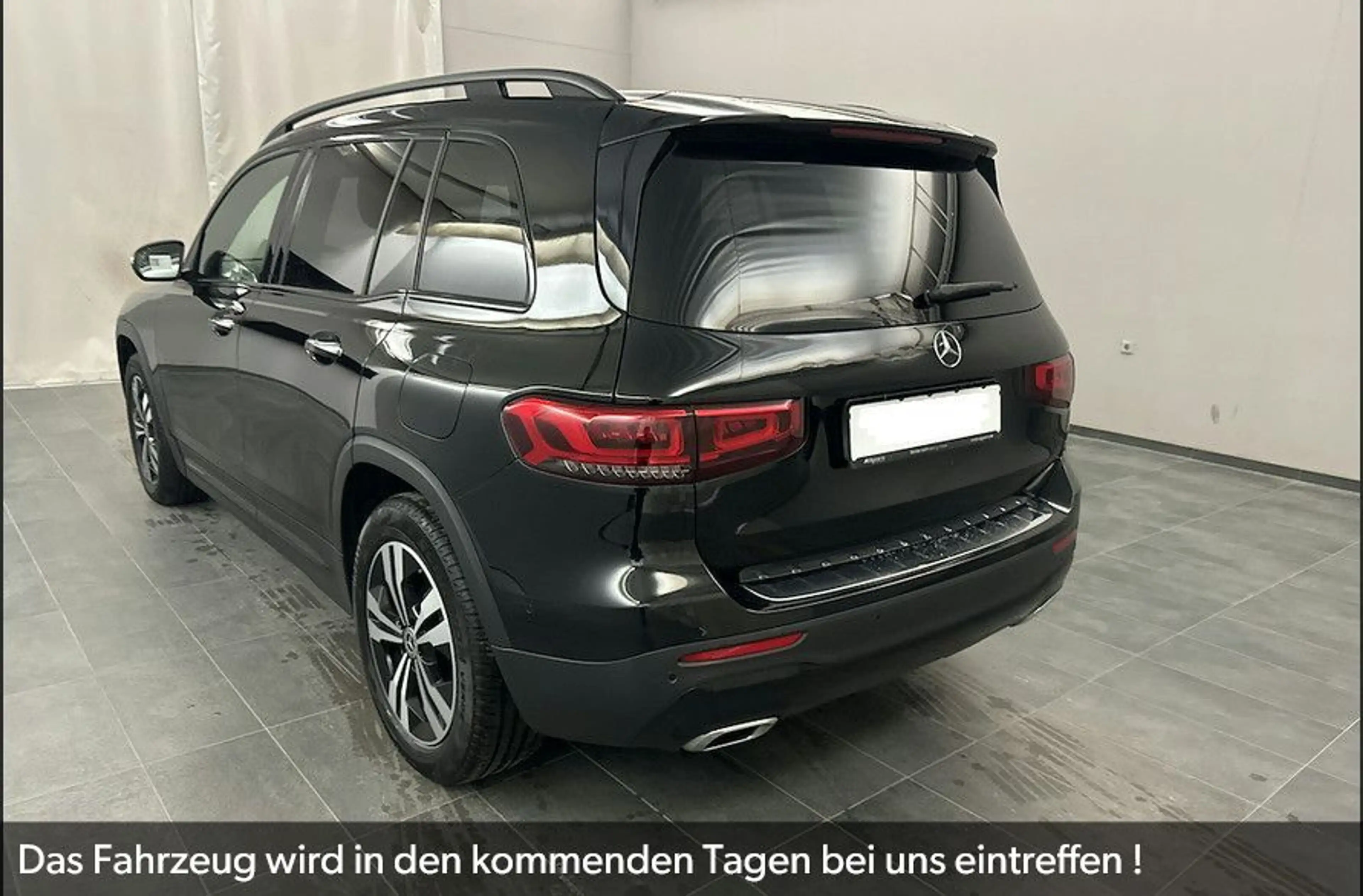 Mercedes-Benz GLB 200 d 4MATIC DCT*NIGHT*AHK*KEYLESS* — photo 3