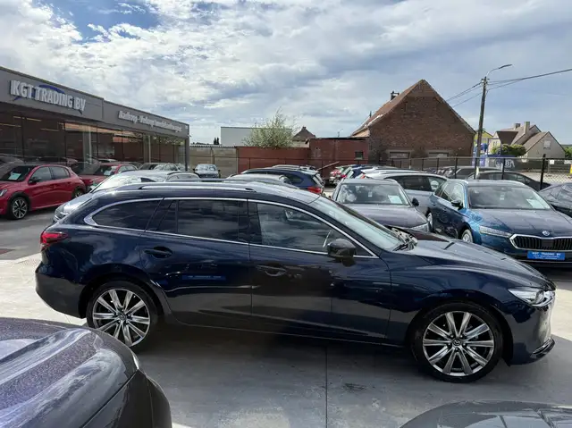 Mazda Mazda6 view 4