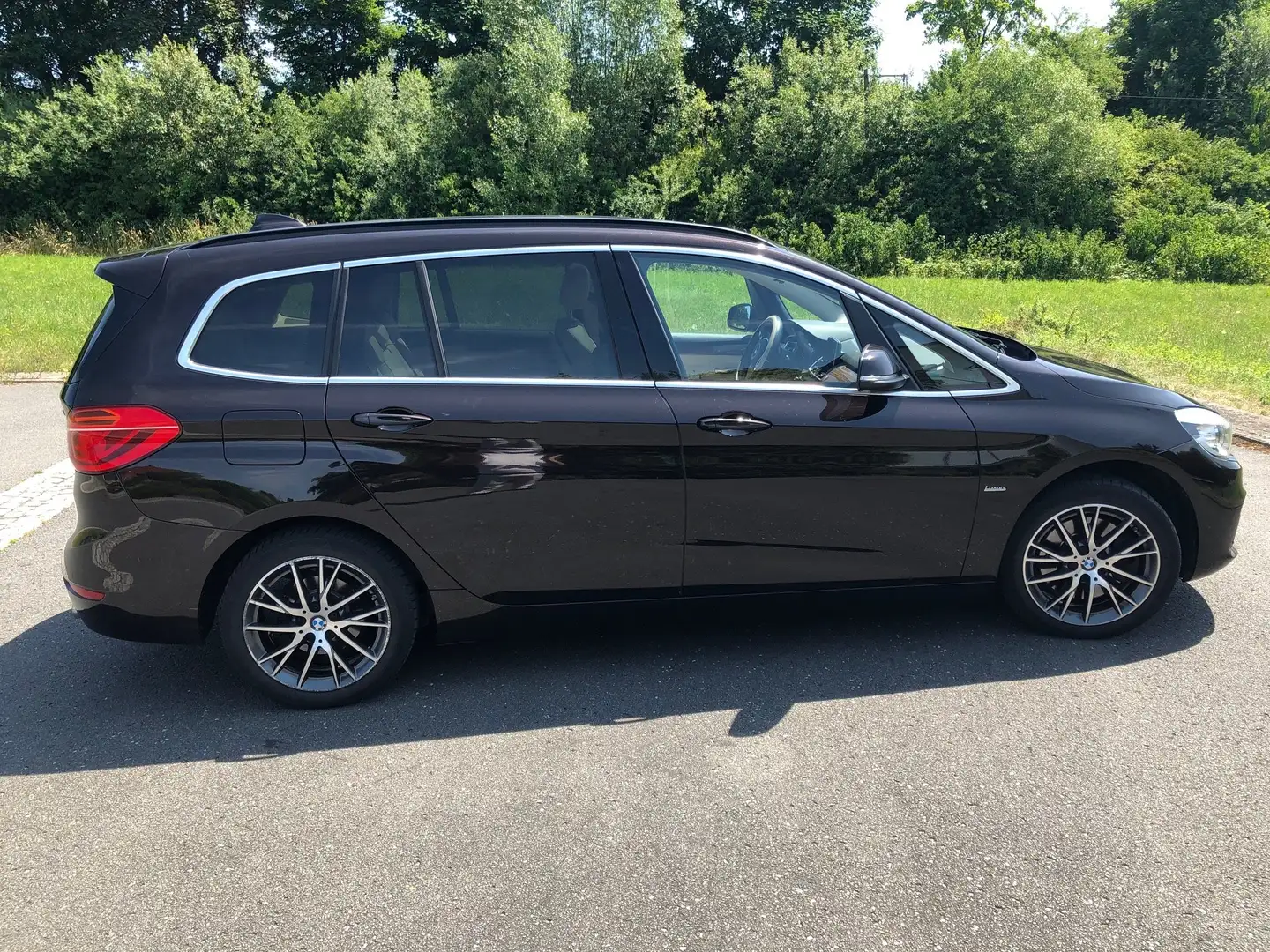BMW 220 2er Gran Tourer Diesel 220d Gran Tourer xDrive Aut Коричневий - 1