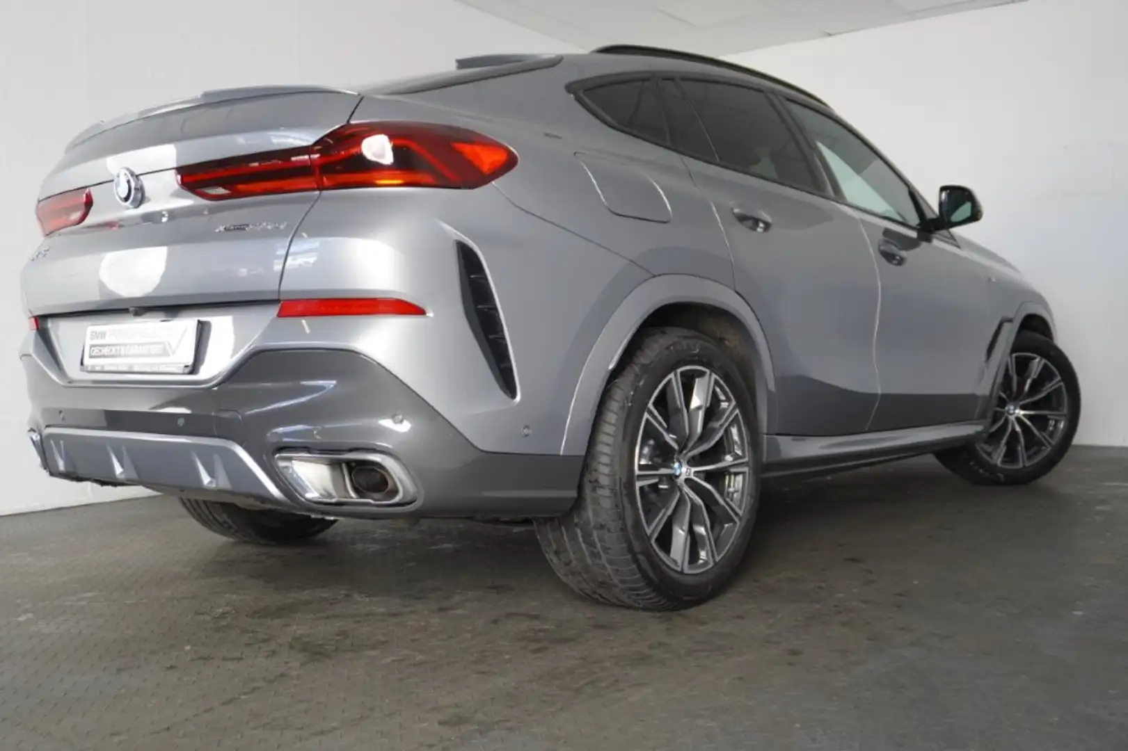 BMW X6 40d M Sport STANDHEIZUNG,LUFTFAHRWERK,PGSD,H/K SOU Grau - 2