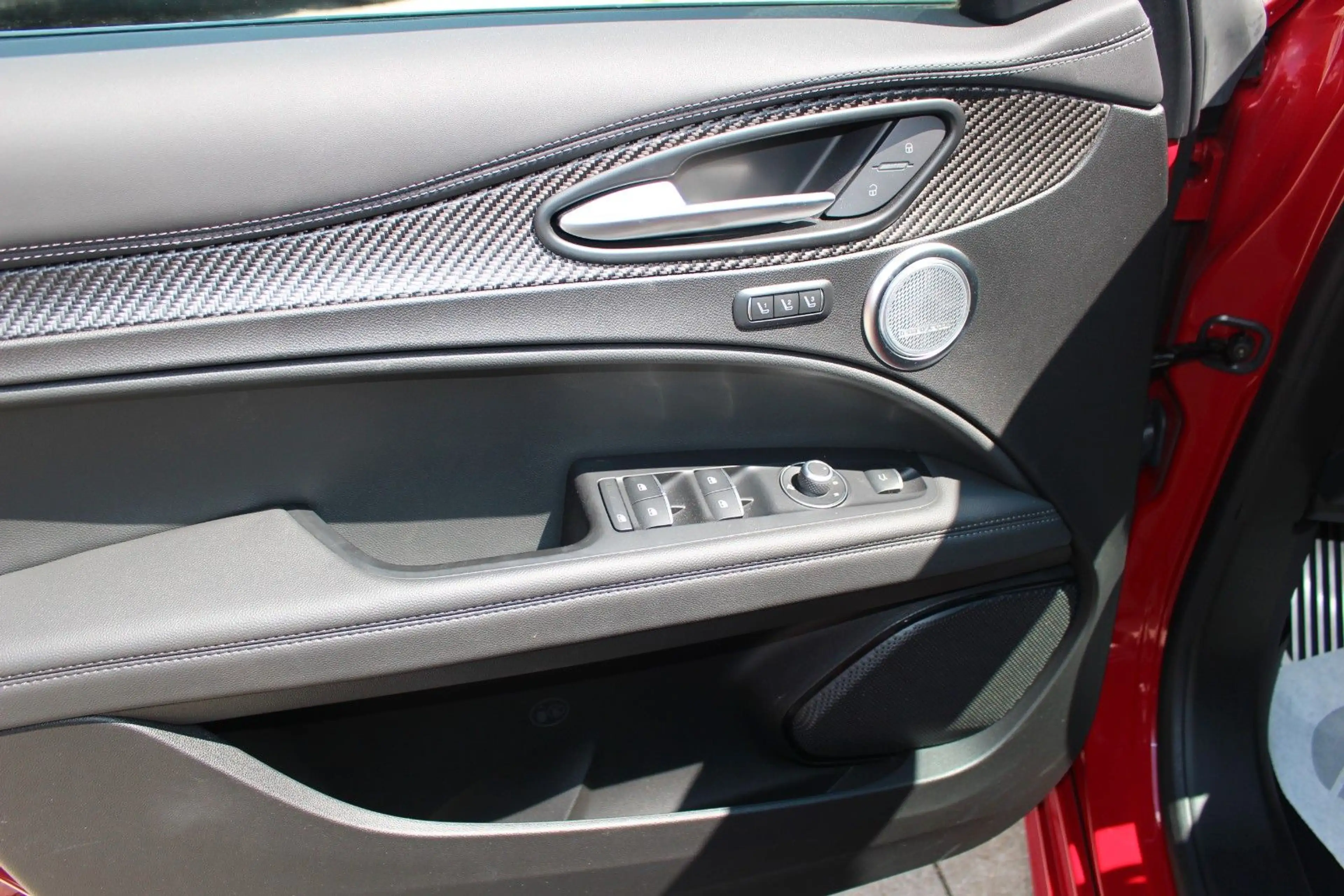 Alfa Romeo Stelvio Quadrifoglio Q4 PANO/WERKSGARA:032028 — photo 12