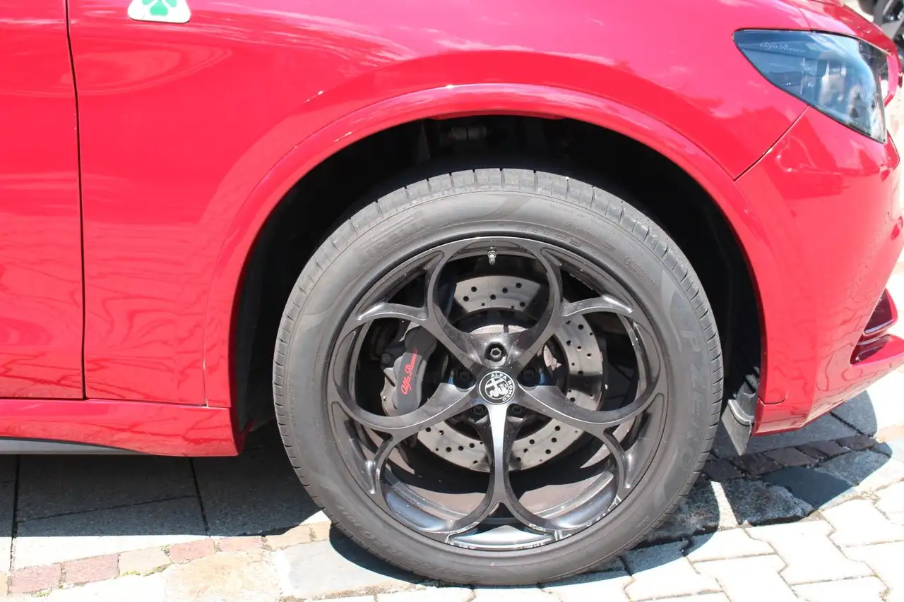 Alfa Romeo Stelvio 2024
