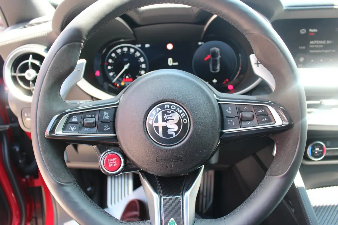 Alfa Romeo Stelvio 2024 — фото 15