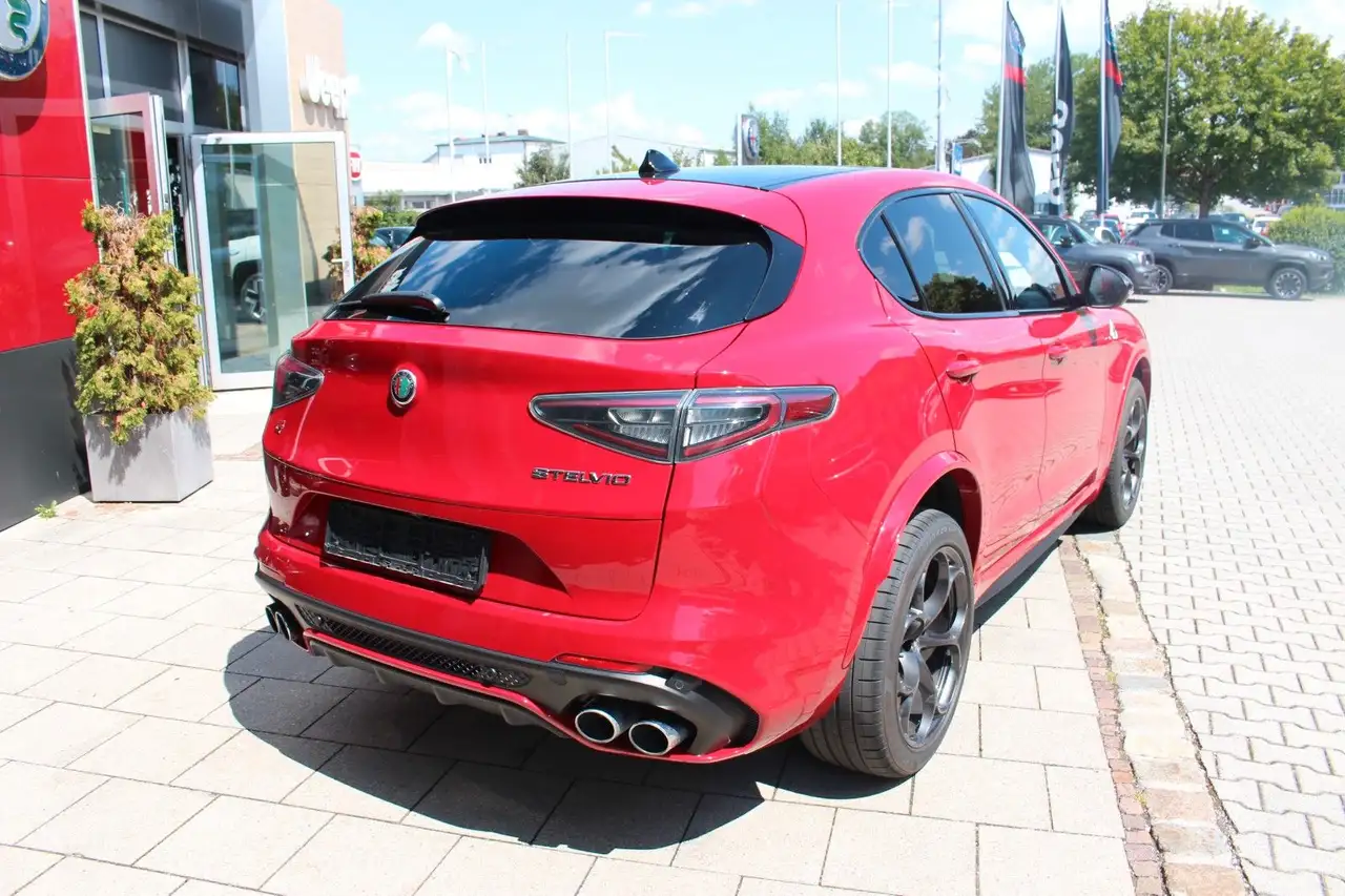 Alfa Romeo Stelvio 2024 — фото 9
