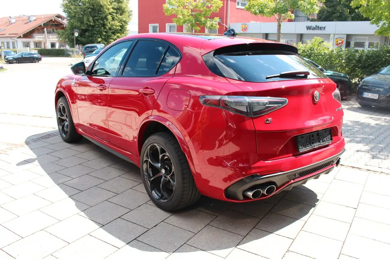 Alfa Romeo Stelvio 2024 — фото 10