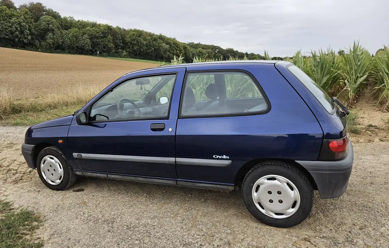 Renault Clio 1.2 Oasis, foto 2
