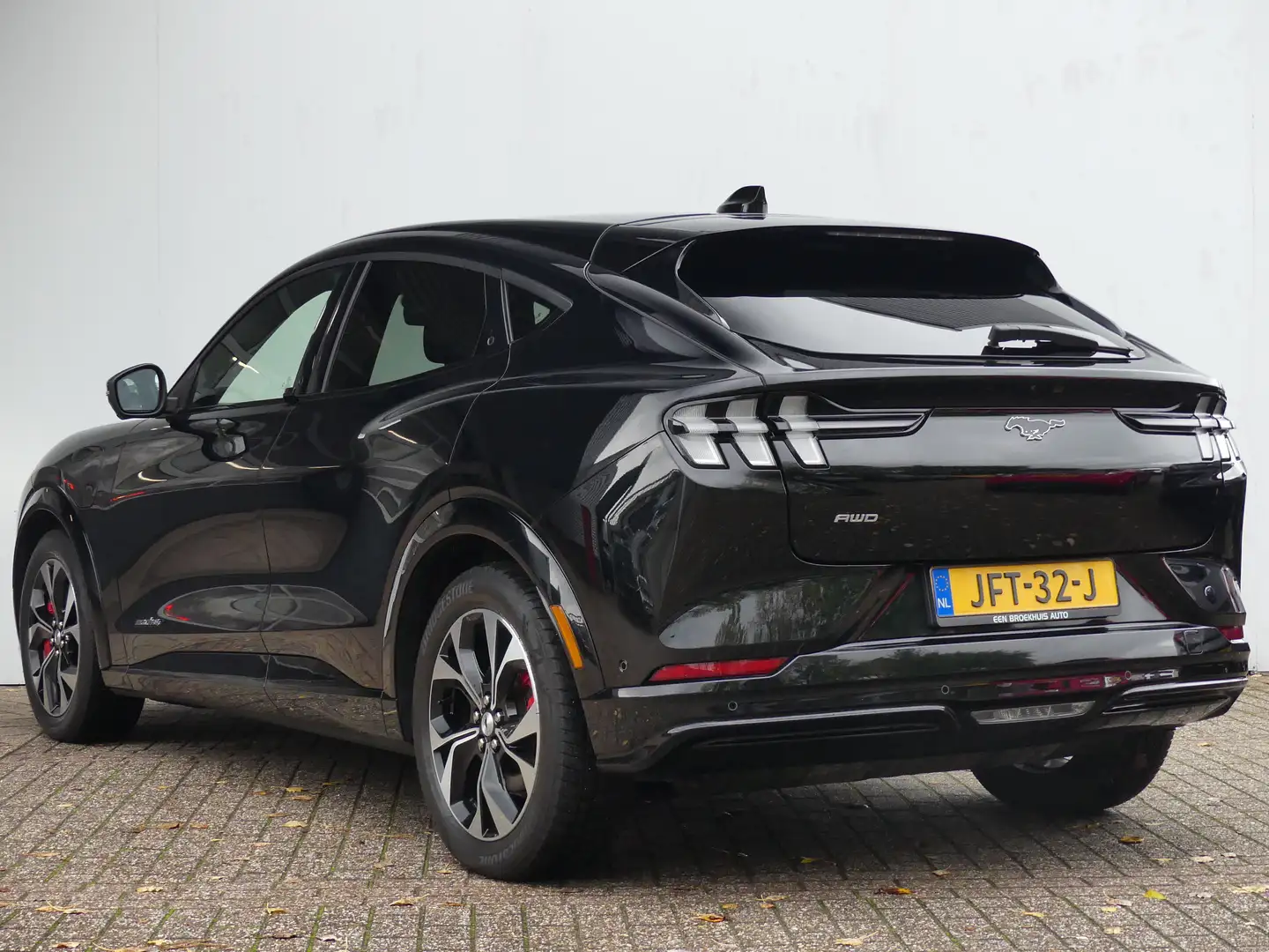 Ford Mustang Mach-E Extended AWD 98 kWh | Achterspoiler | Achteruitrij Noir - 2