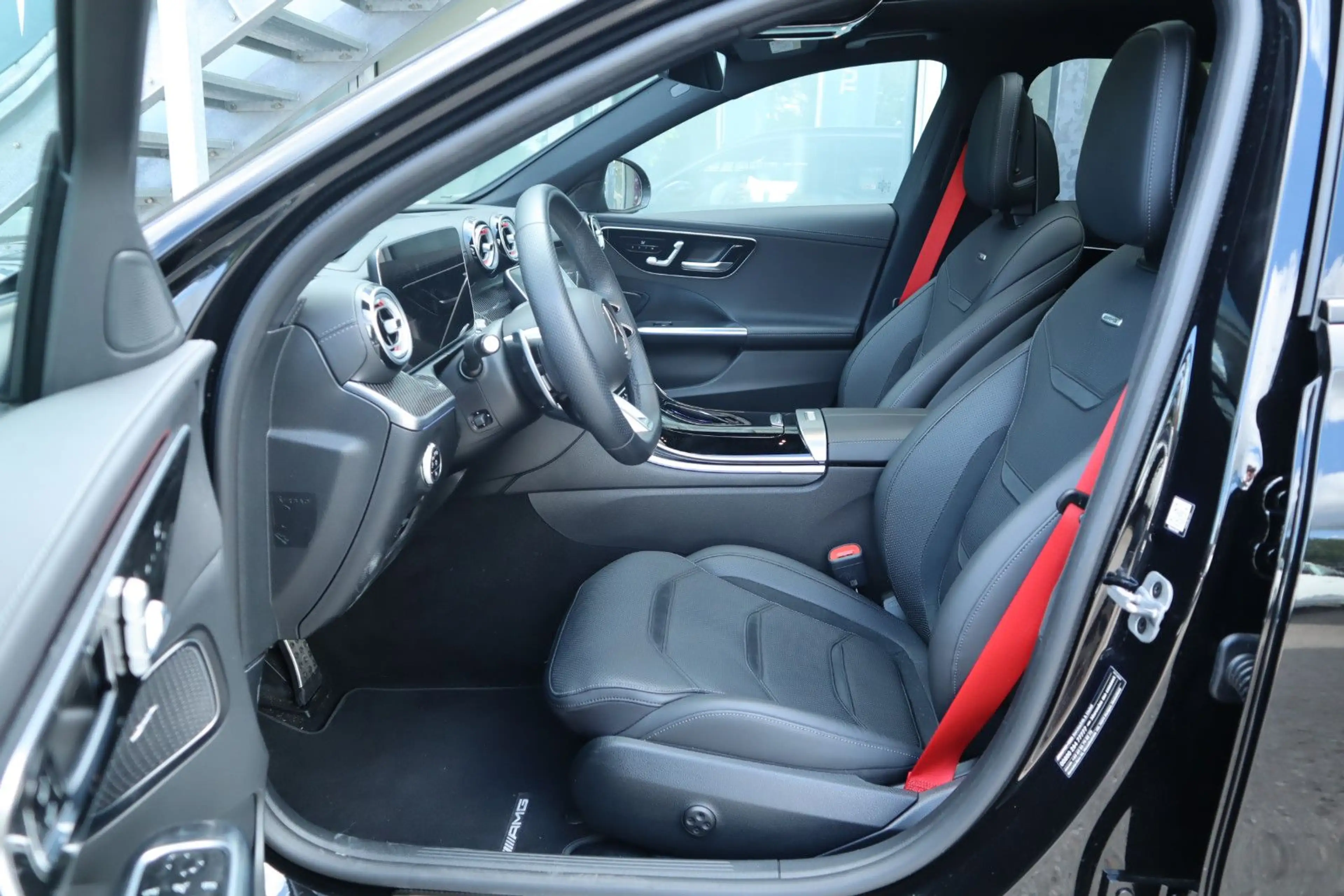 Mercedes-Benz C 43 AMG T 4M PANO/CARBON/DIST/360°/HUD/NIGHT/ — photo 14
