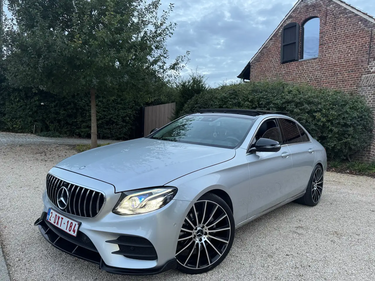 Mercedes-Benz E 200