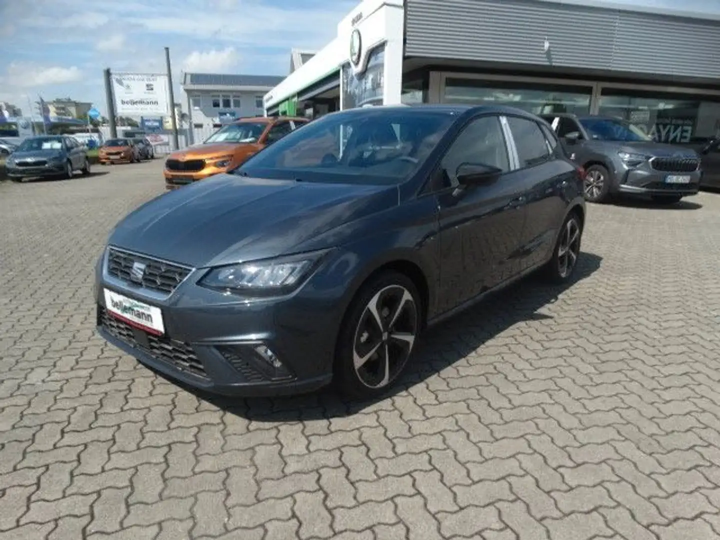 SEAT Ibiza 1.0 TSI 85kW FR DSG,ACC,Full Link uvm Gris - 2