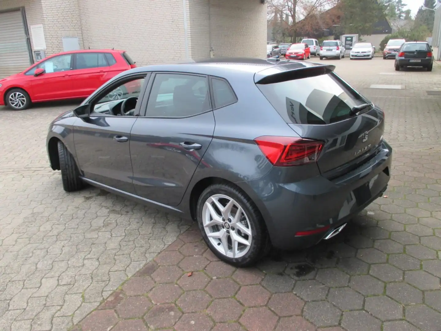 SEAT Ibiza FR 1,0 TSI 6-Gang Klima Rückfahrkamera Gris - 2