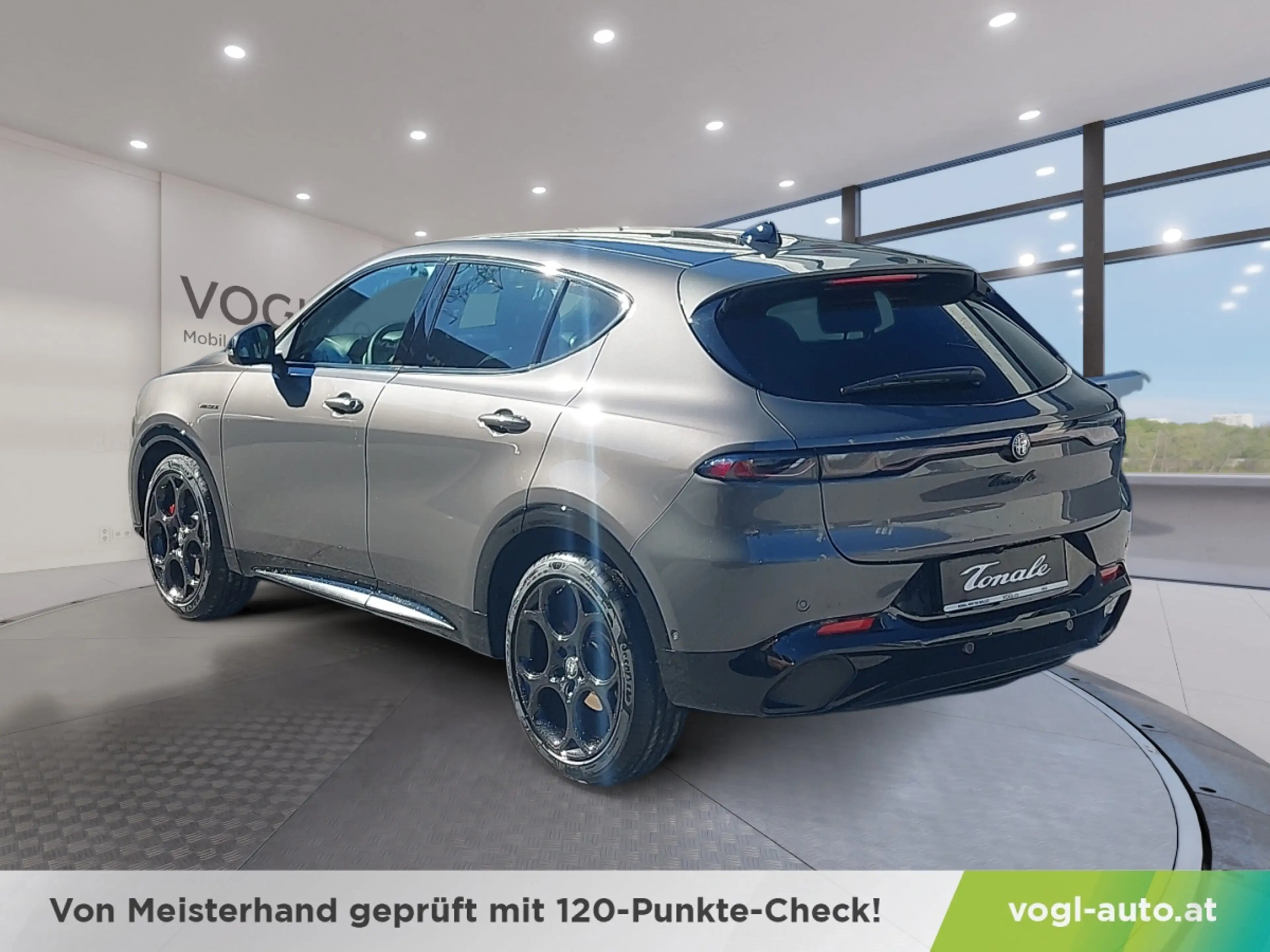 Alfa Romeo Tonale Veloce Ibrida 175 PS — photo 3