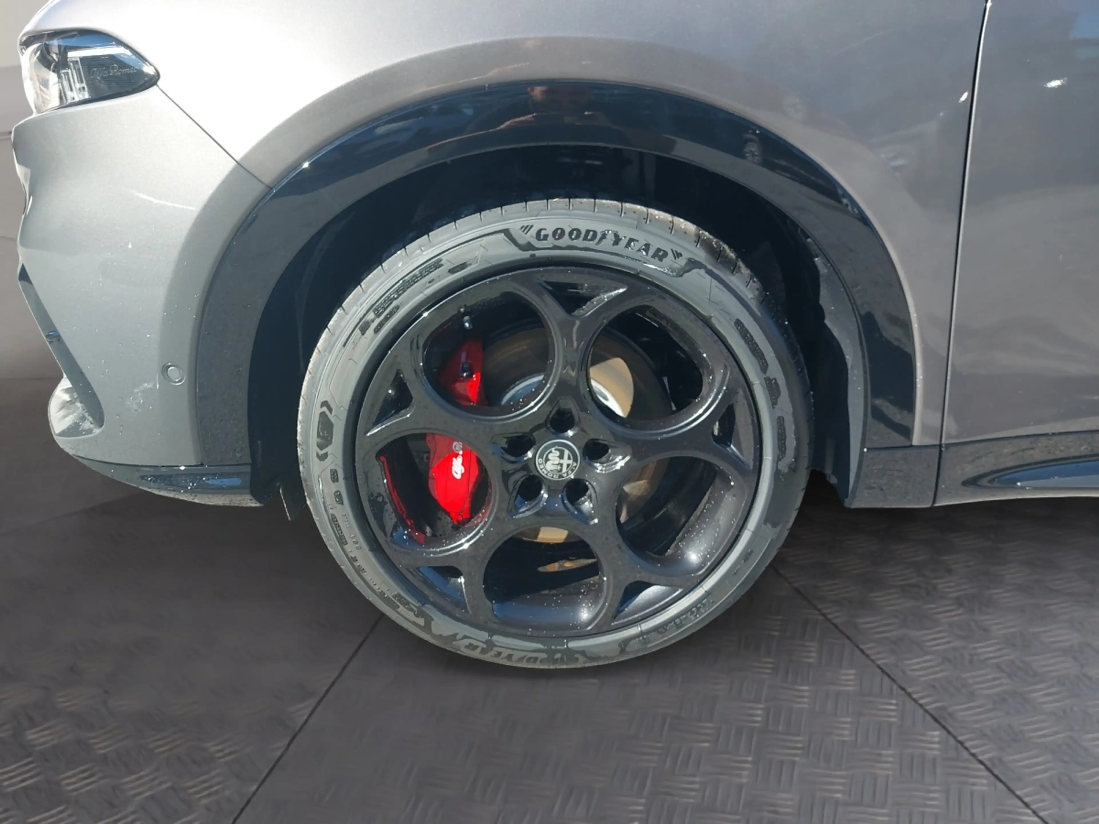 Alfa Romeo Tonale Veloce Ibrida 175 PS — photo 14
