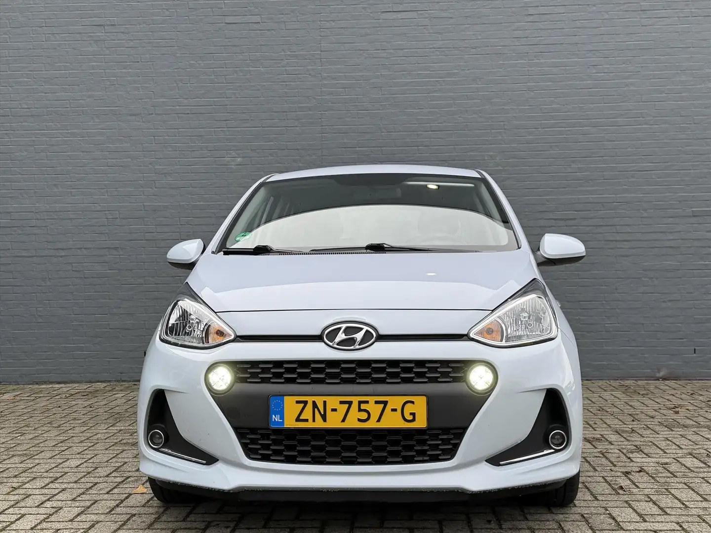 Hyundai i10 1.0i 66pk Comfort | Airco | Cruise Control | 100% Blauw - 2