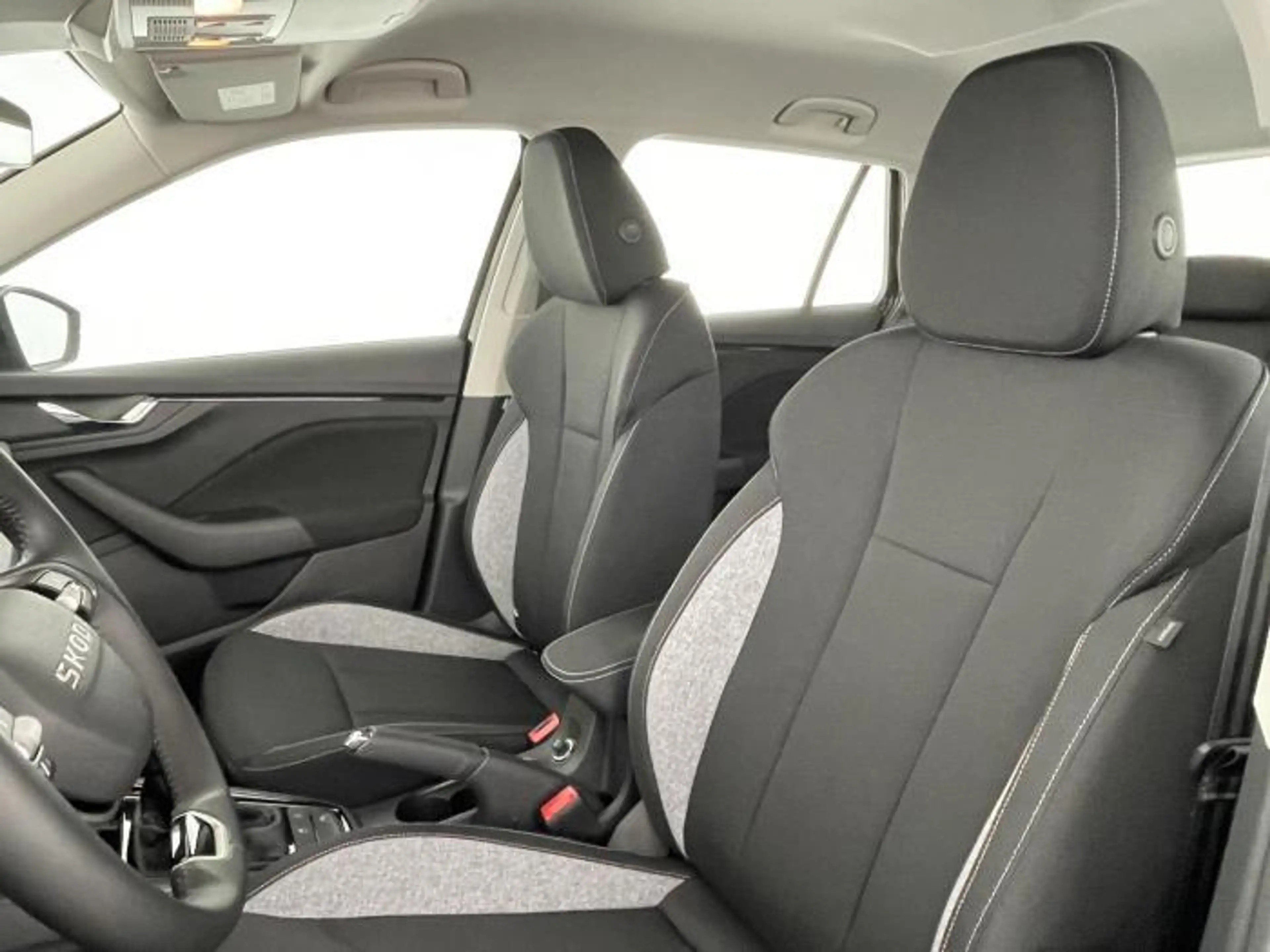 Skoda Kamiq Selection (Selection) 1.0 TSI 70 KW (95 PS) 5-G... — photo 12