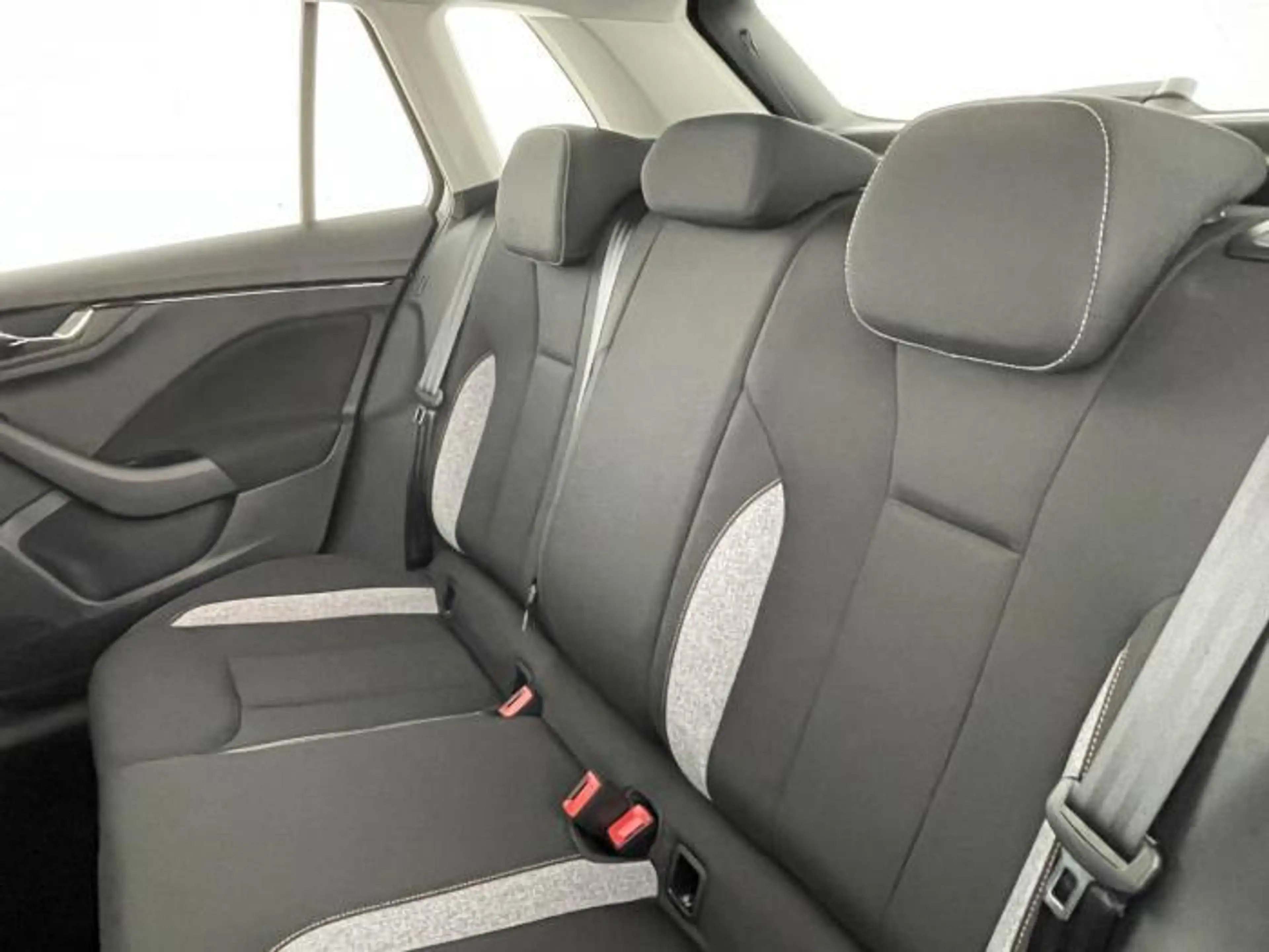 Skoda Kamiq Selection (Selection) 1.0 TSI 70 KW (95 PS) 5-G... — photo 13