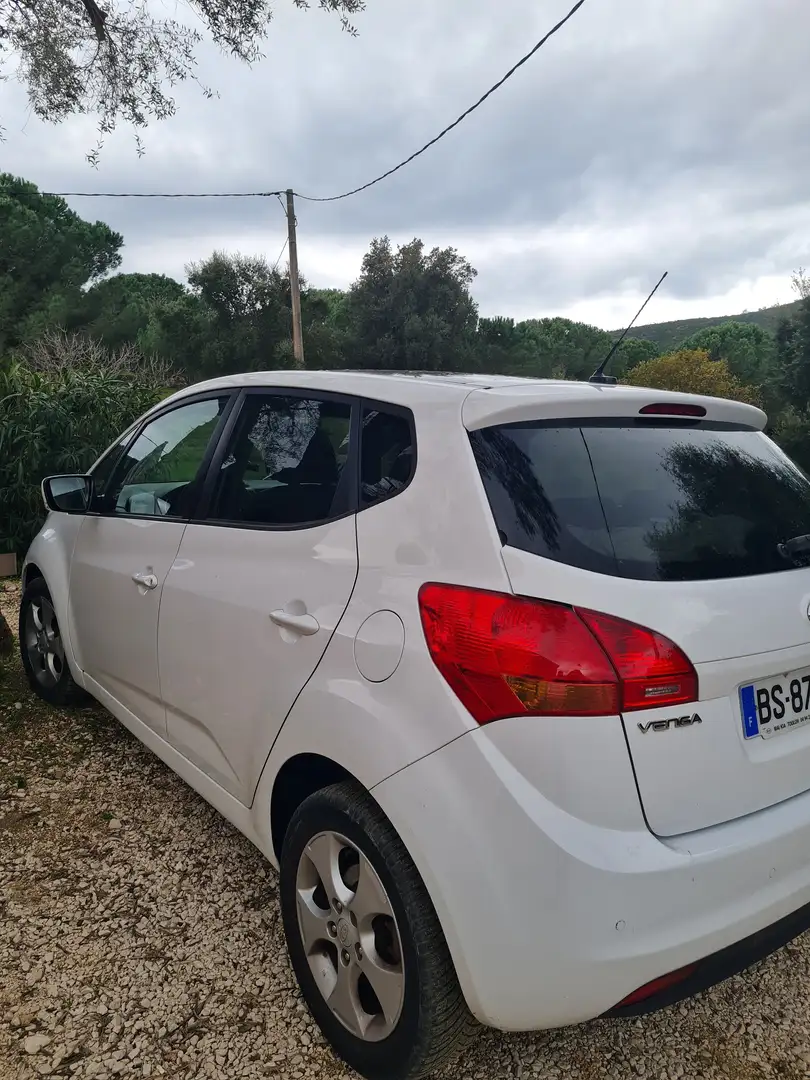 Kia Venga Venga 1.6 CRDi 115 ch Premium Blanc - 2