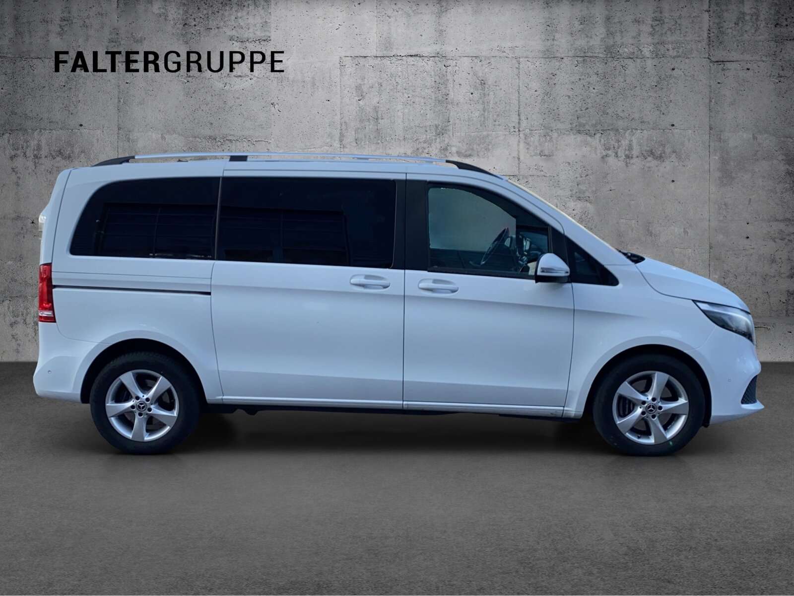 Mercedes-Benz V 250