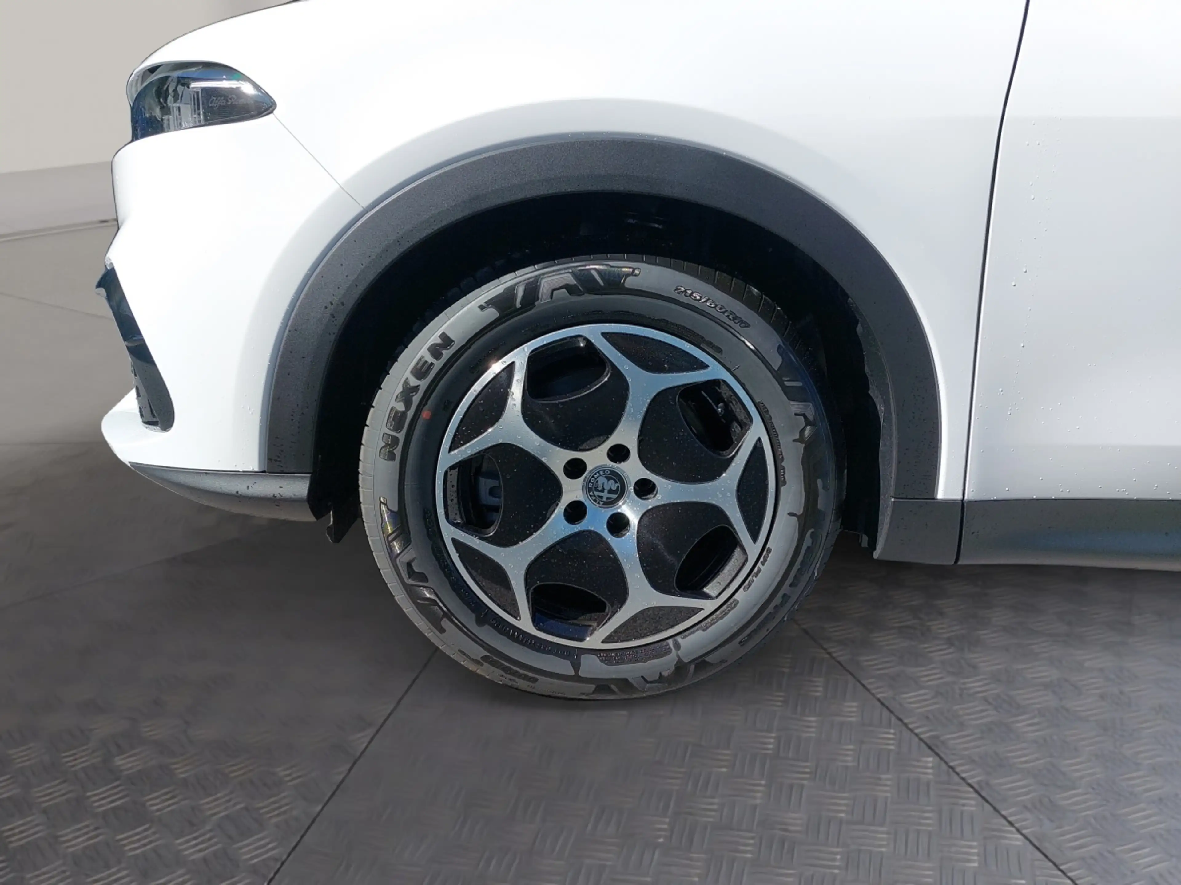 Alfa Romeo Tonale Tonale Ibrida — photo 14