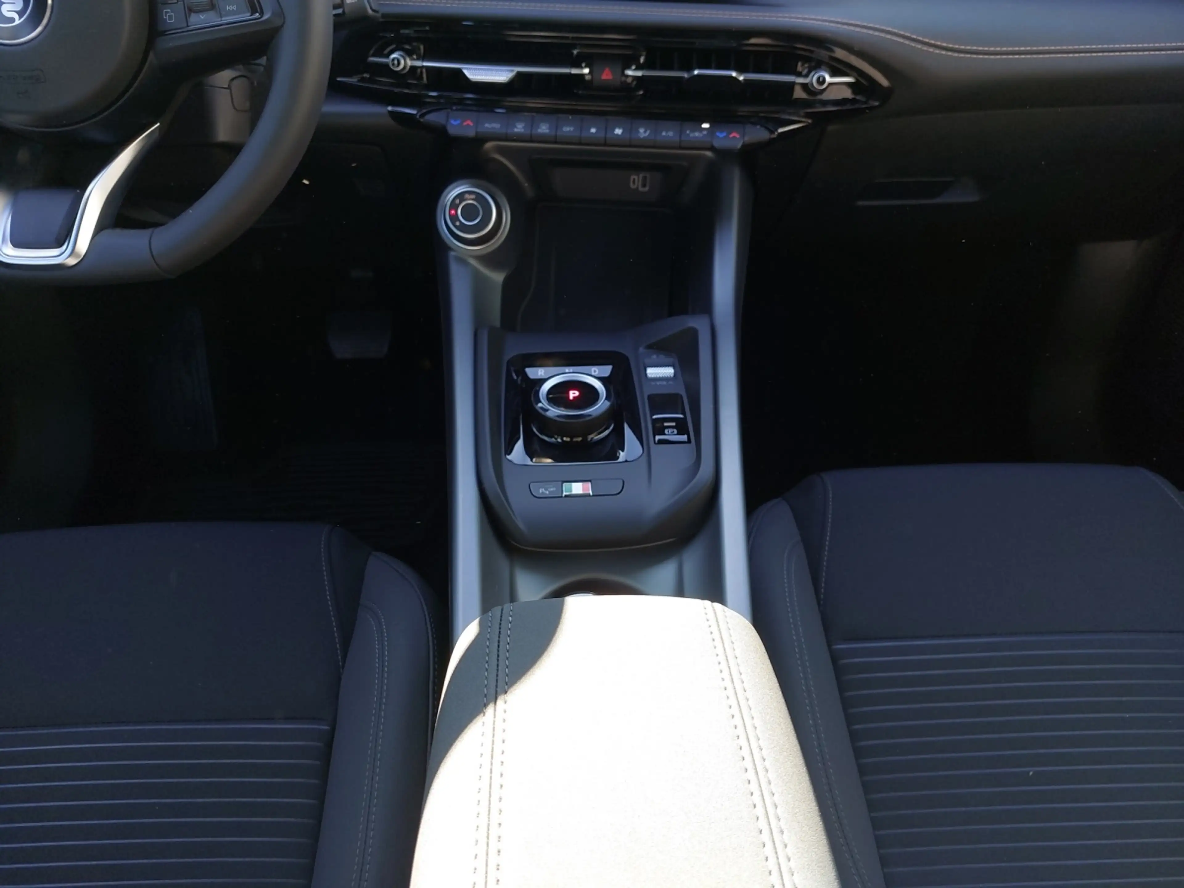 Alfa Romeo Tonale Tonale Ibrida — photo 9