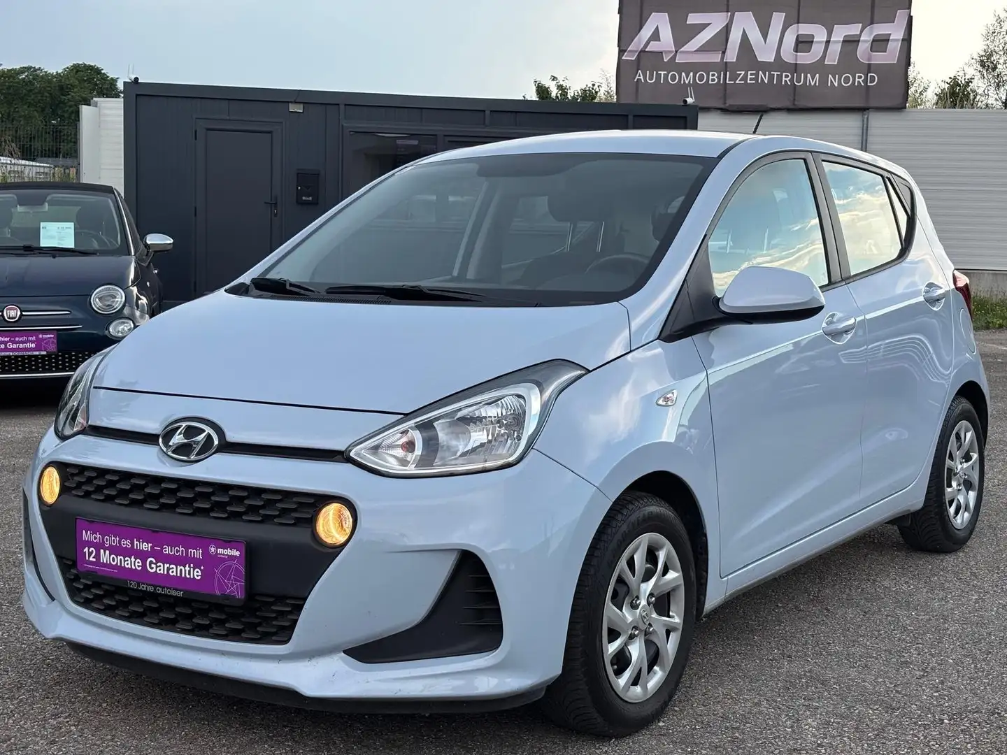 Hyundai i10 i10 1,0 Run Run Weiß - 1