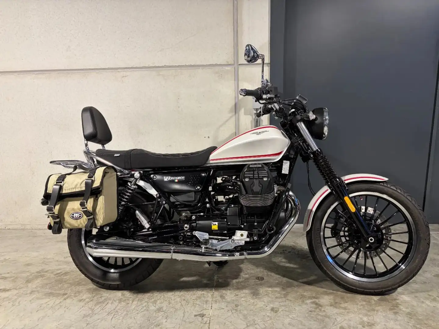 Moto Guzzi V 9 Roamer leuke italiaanse cruiser - 2