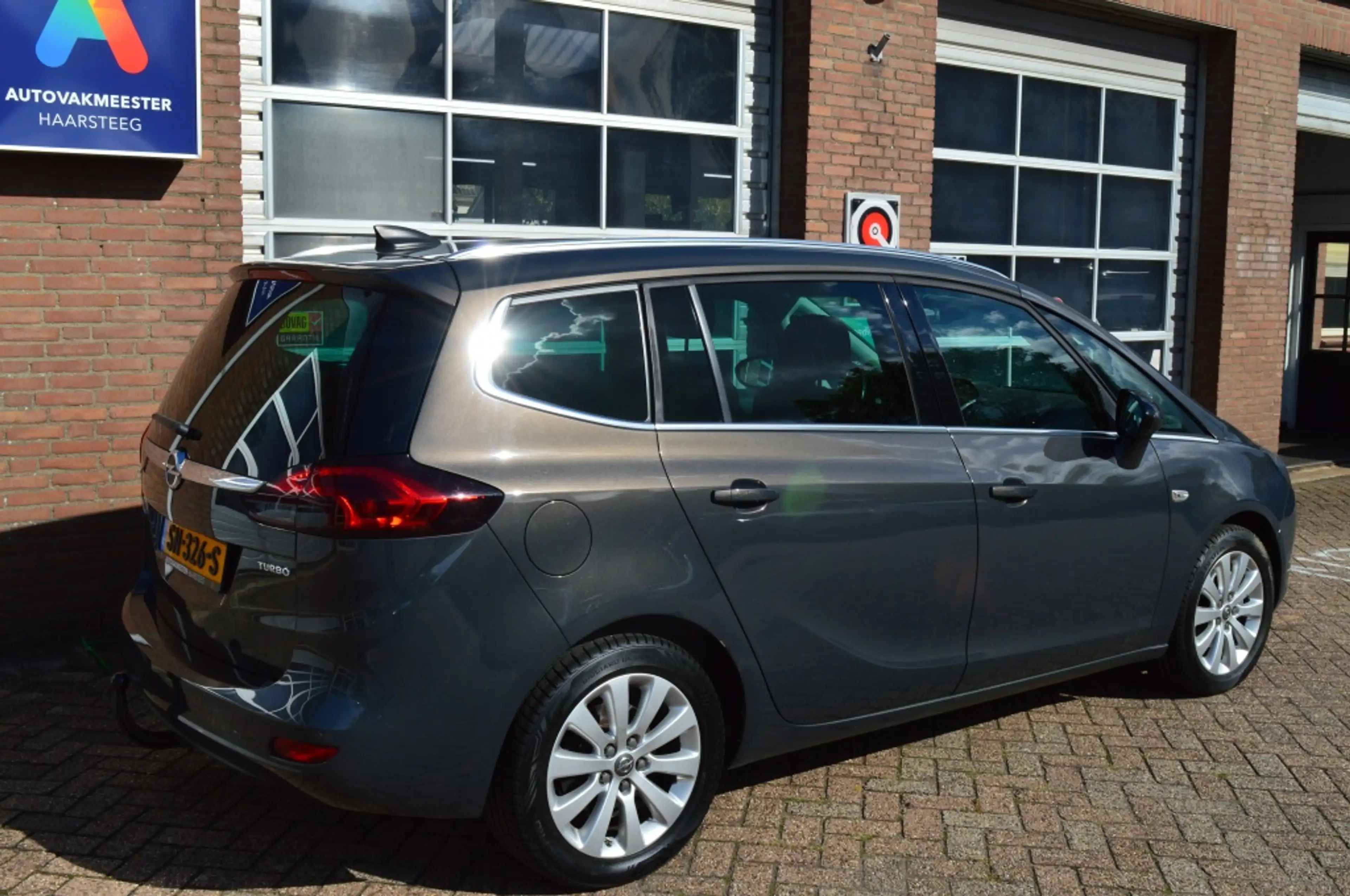 Opel Zafira Tourer 1.4 Innov. 7p. — photo 25