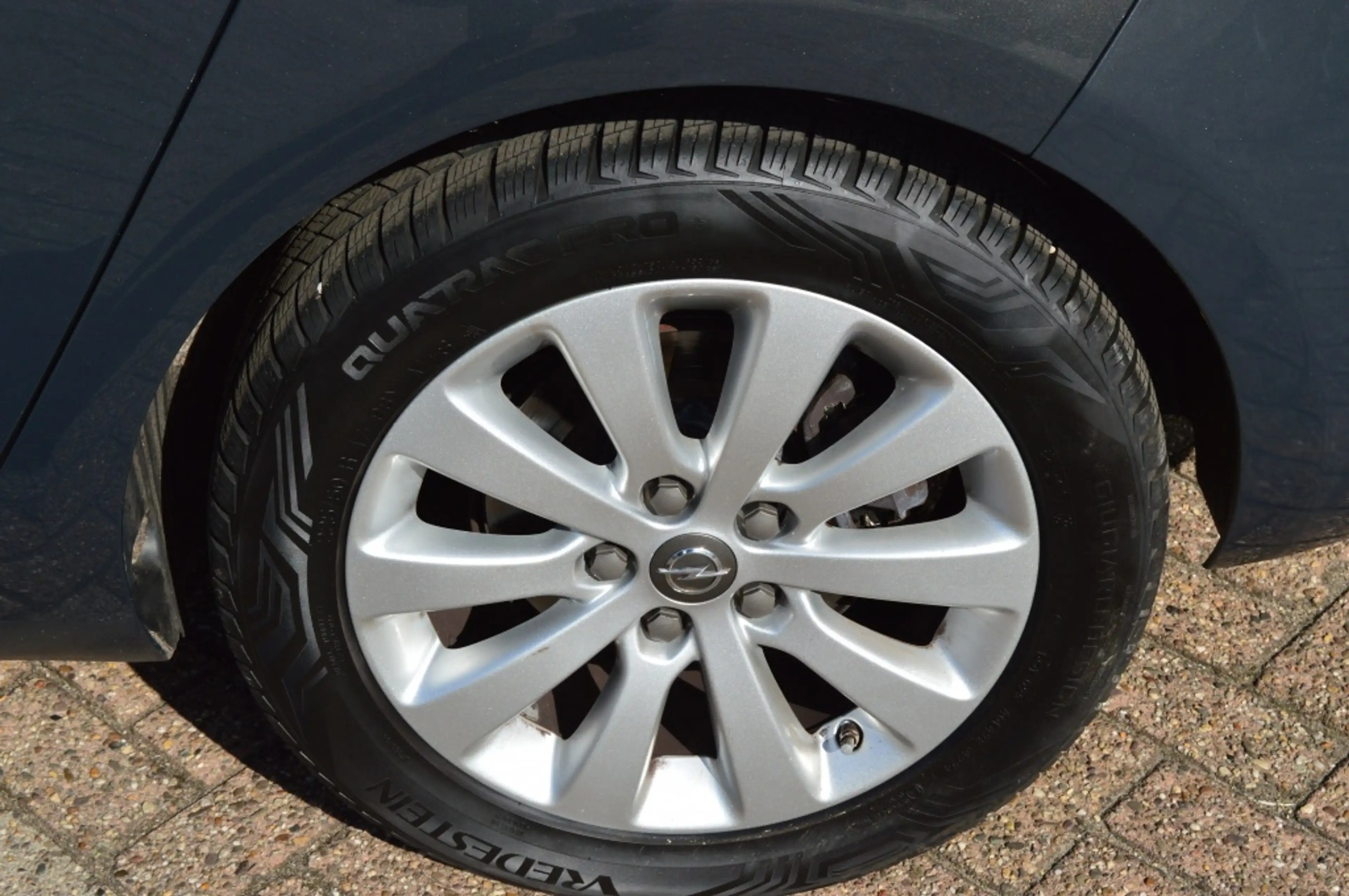 Opel Zafira Tourer 1.4 Innov. 7p. — photo 20
