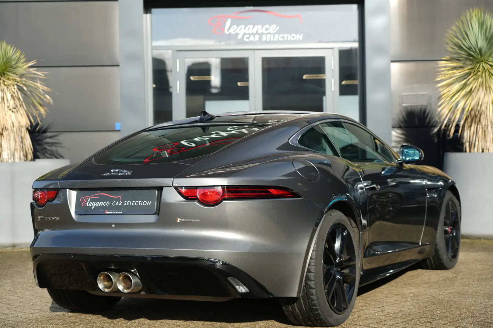 Jaguar F-Type 3.0 V6 RWD R-Dynamic 340pk Panoramadak/Meridian/Ca Gris - 2