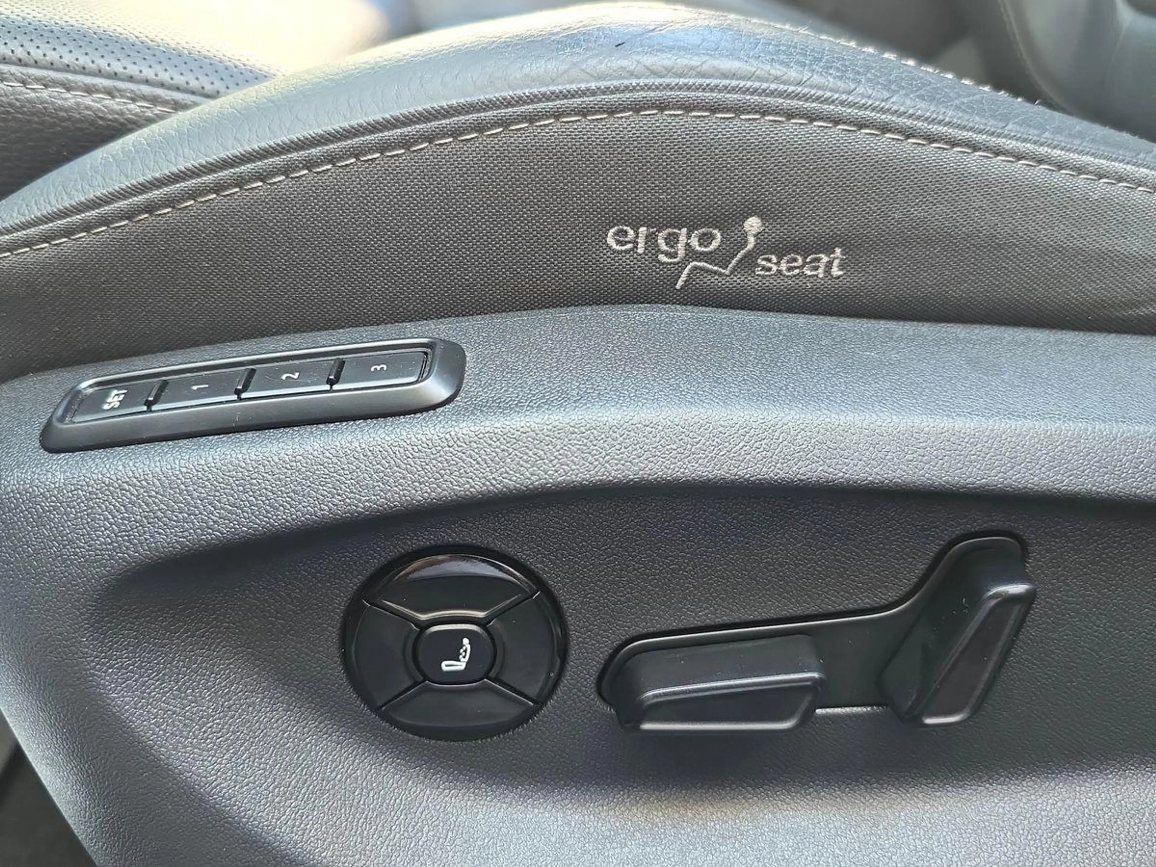 Skoda Kodiaq TDI STNDHZ PANO AHK SITZBELÜFT 20 ZOLL — photo 13