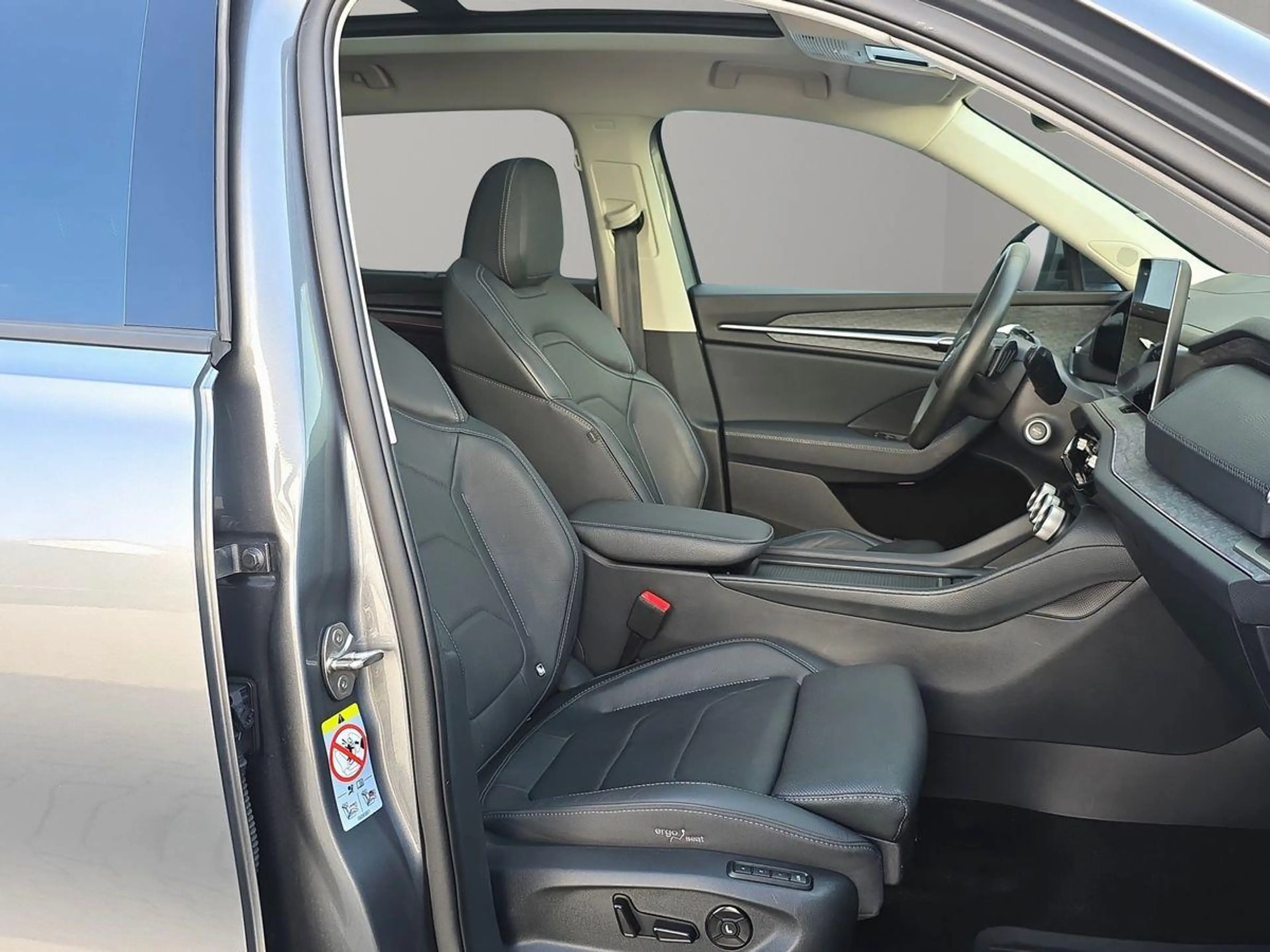Skoda Kodiaq TDI STNDHZ PANO AHK SITZBELÜFT 20 ZOLL — photo 10