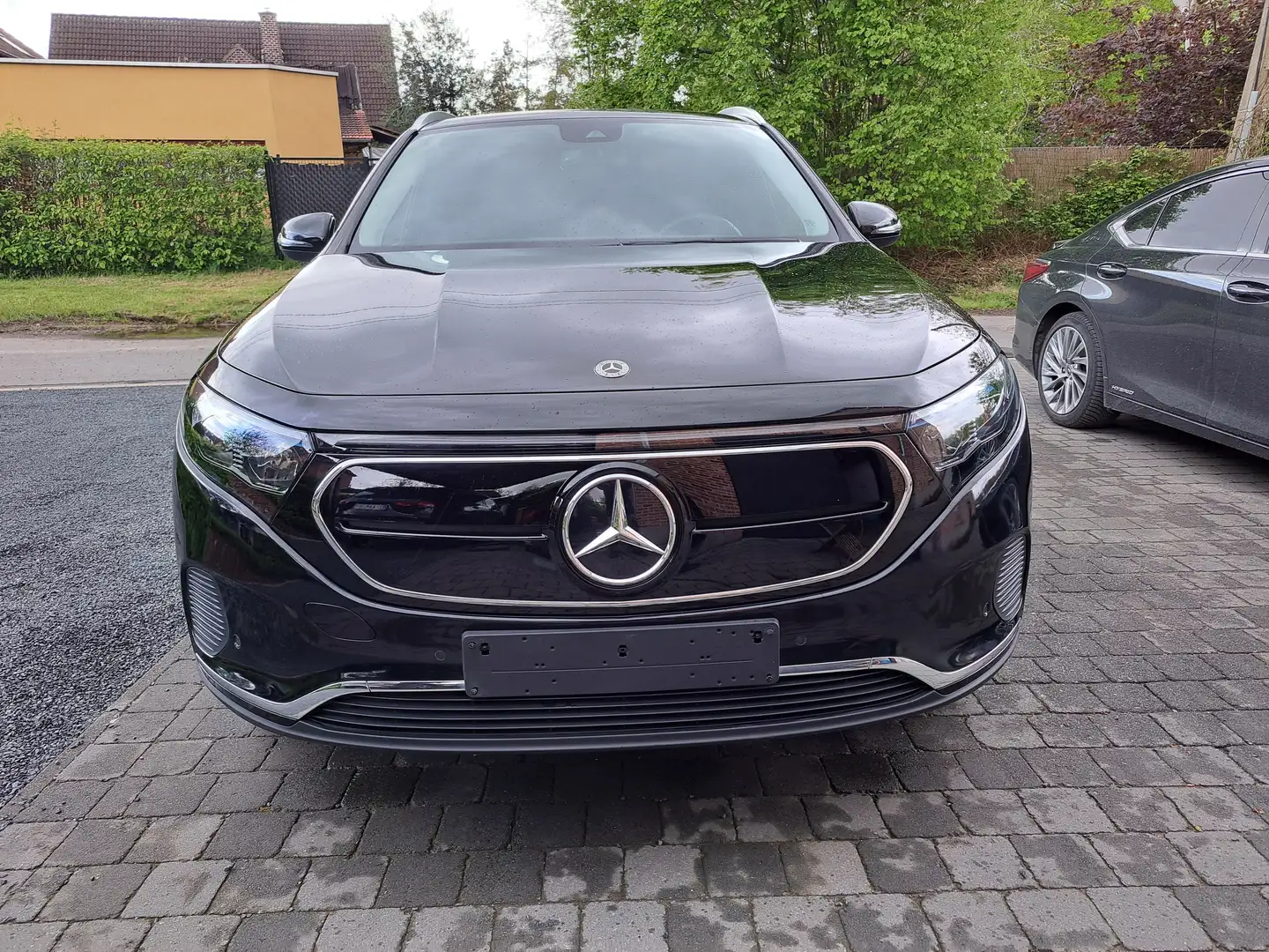 Mercedes-Benz EQA 250 66.5 kWh 250 Business Solut.Luxury Zwart - 2
