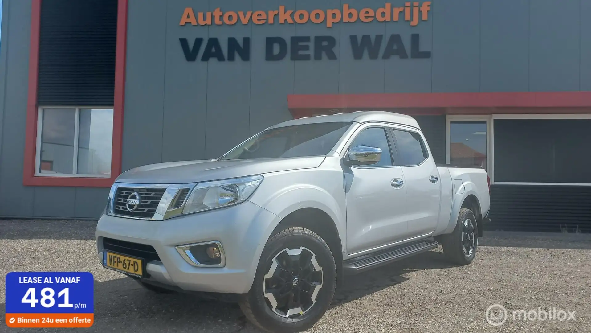 Nissan Navara 2.3 dCi N-Connecta Double Cab Veth/5PERSOONS/GRIJS Gris - 1
